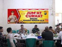 Jum’at curhat, warga ucapkan terima kasih kepada TNI Polri atas penjagaan dan pengamanan Harkamtibmas yang sudah rutin dilaksanakan sehingga kondisi kondusif dan terkendali