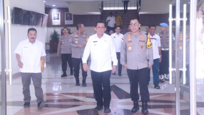 PERERAT SILATURAHMI, KAPOLDA KEPRI TERIMA KUNJUNGAN DARI GUBERNUR PROVINSI KEPRI