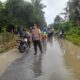 Banjir Genangi Jalan Poros Luwuk-Balantak, Ini yang Dilakukan Bhabinkamtibmas
