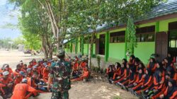 Personel Kodim 1009/Tanah Laut Berikan Pembinaan Mental dan Fisik di SMKN 1