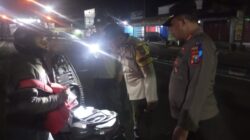 Polres Nganjuk Terjunkan Puluhan Anggota KRYD dalam Patroli Metode SREG di Wilayah Berbek