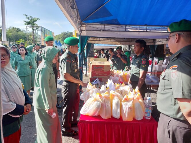 
					Stand Kodim 1009/Tanah Laut Ludes Terjual di Pasar Murah HUT Korem 101/Antasari