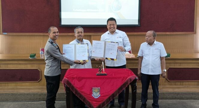 
					Wakapolres Purbalingga Serahkan Hasil Bulan Dana PMI Tahun 2024