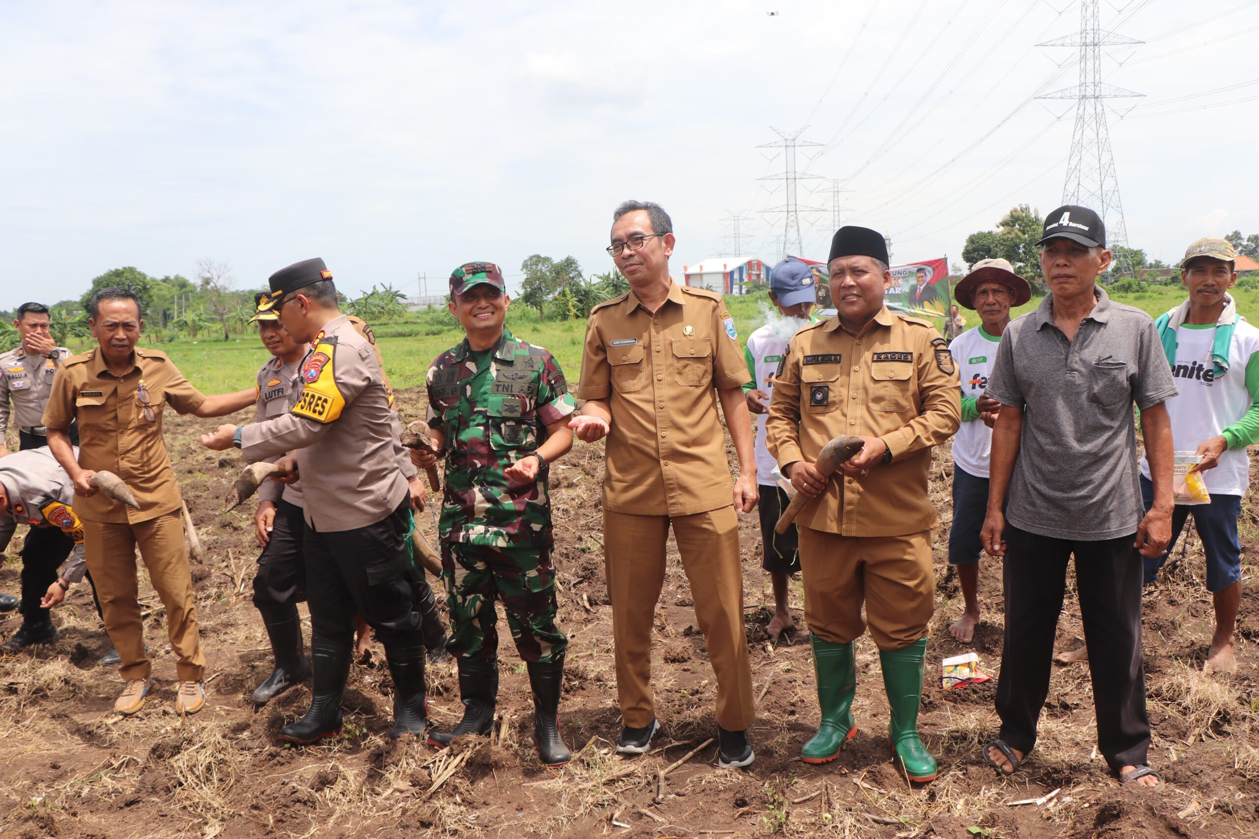 Kodim 0820 Probolinggo Ikut Sukseskan Program Tanam Jagung 1 Juta Hektare