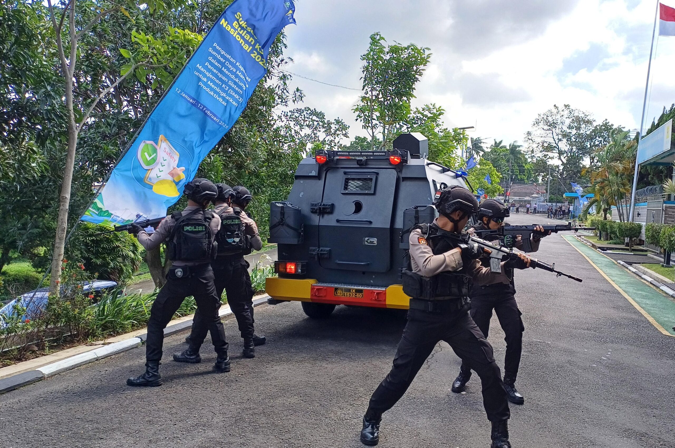 Polres Semarang gelar simulasi pengamanan obyek vital.