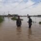 Koramil 0820/12 Kraksaan Pantau Dampak Banjir di Rondo Kuning