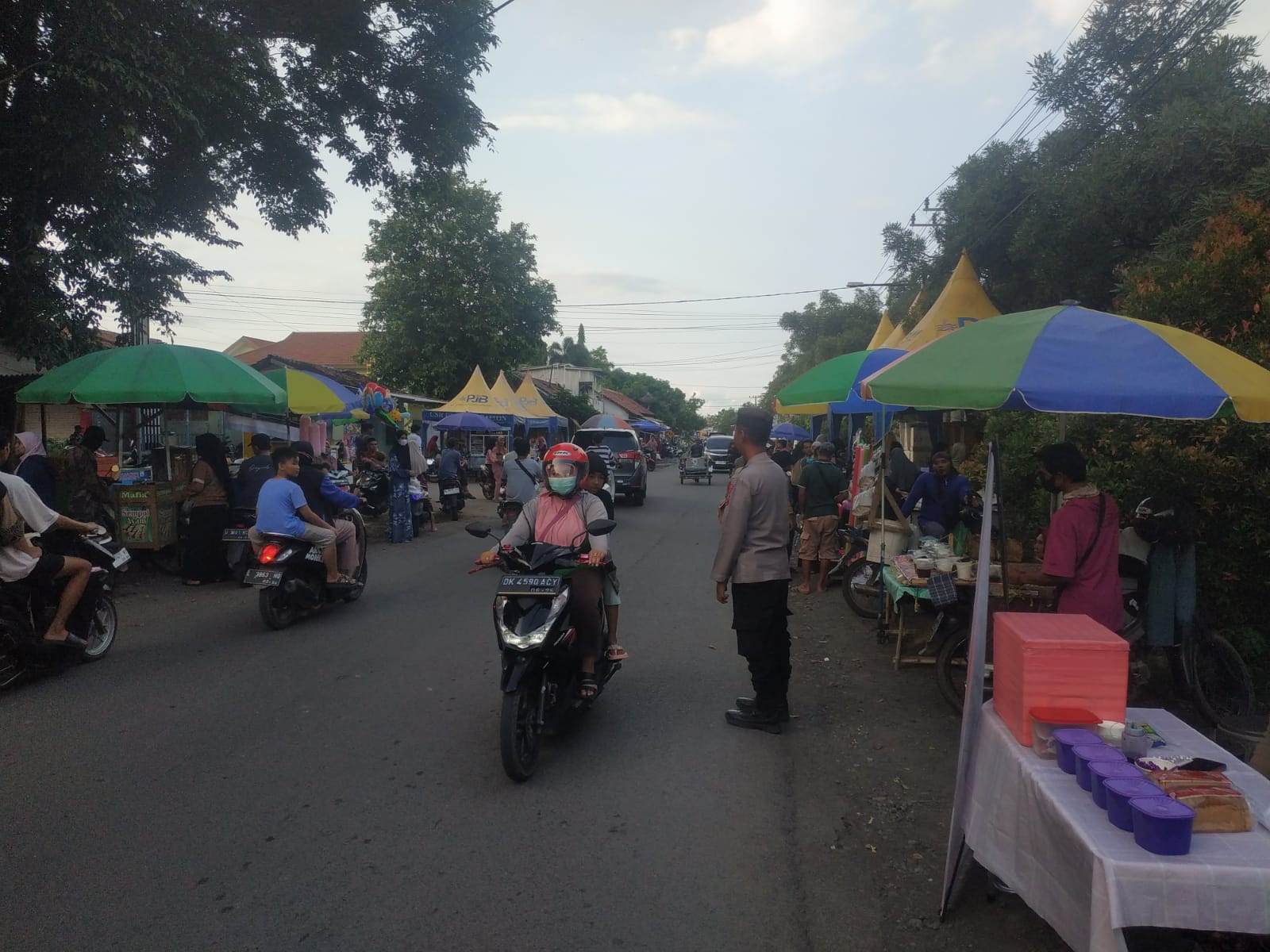 Polsek Paiton Gelar Patroli Ngabuburit Jaga Keamanan Selama Ramadan