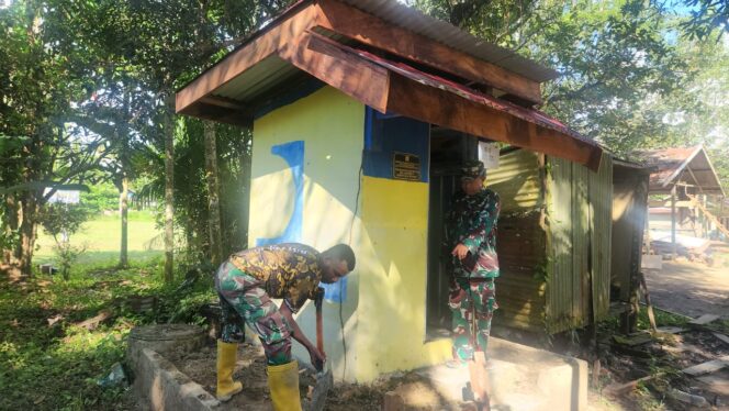 
KA. Kampung Puas TMMD Ke – 124 Kodim 1802/Sorong Rehab MCK Sesuai Standar Kesehatan