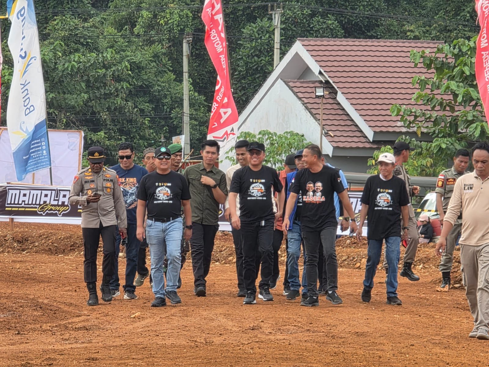 Kapolres Morowali Utara sumbang satu unit Motor meriahkan Mayday Gasstrack Morut