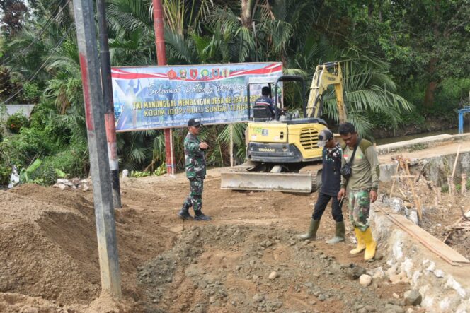 
Satgas TMMD Ke-124 Kodim HST Kerahkan Alat Berat Percepat Pembangunan Jalan