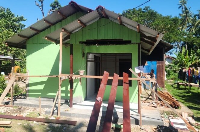 
					Program TMMD Ke-124 Kodim 1802 Sorong Mencapai Tahap Pemasangan List Plang