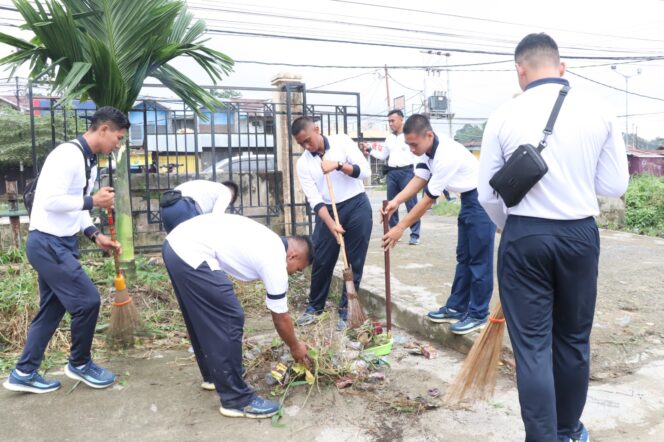 
					Lantamal XIV Gelar Karya Bakti, GOR Pancasila Bersih Sambut Iduladha