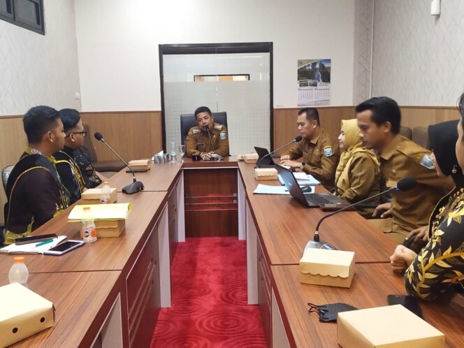 
Bupati Haris Ajak Kakang Ayu Bangun Pariwisata Probolinggo Kreatif