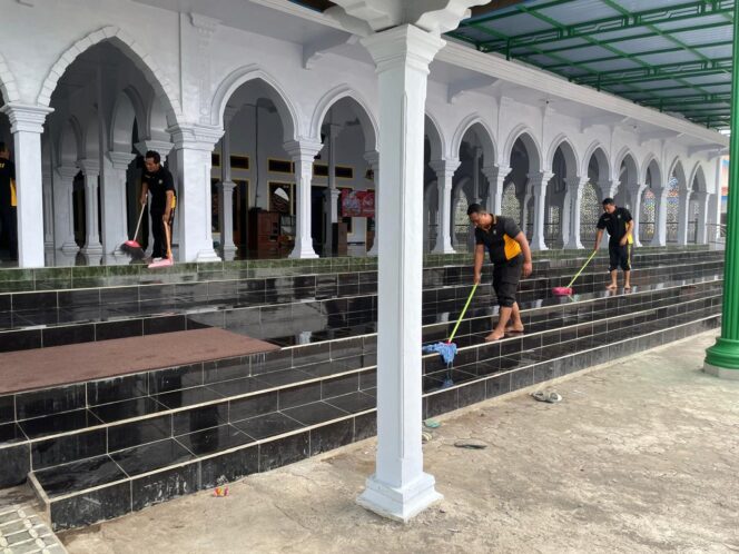 
					Polres Probolinggo Kota Gelar Bakti Religi Sambut Hari Bhayangkara