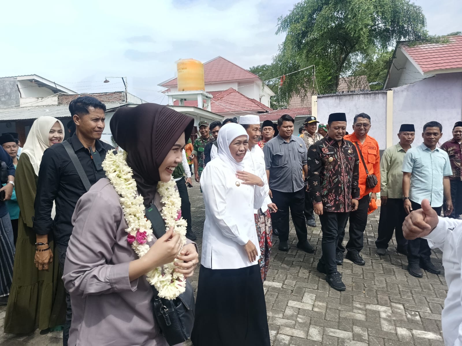 Kodim 0820 Kawal Kunjungan Gubernur Jatim di Probolinggo Timur