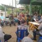 Babinsa Dampingi Penilaian Pos Kamling HUT Bhayangkara ke-79 di Ayuang