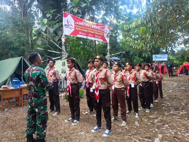 
					Babinsa Koramil 1002-08/Labuan Amas Utara Dampingi Kegiatan Jambore Cabang XII Hulu Sungai
