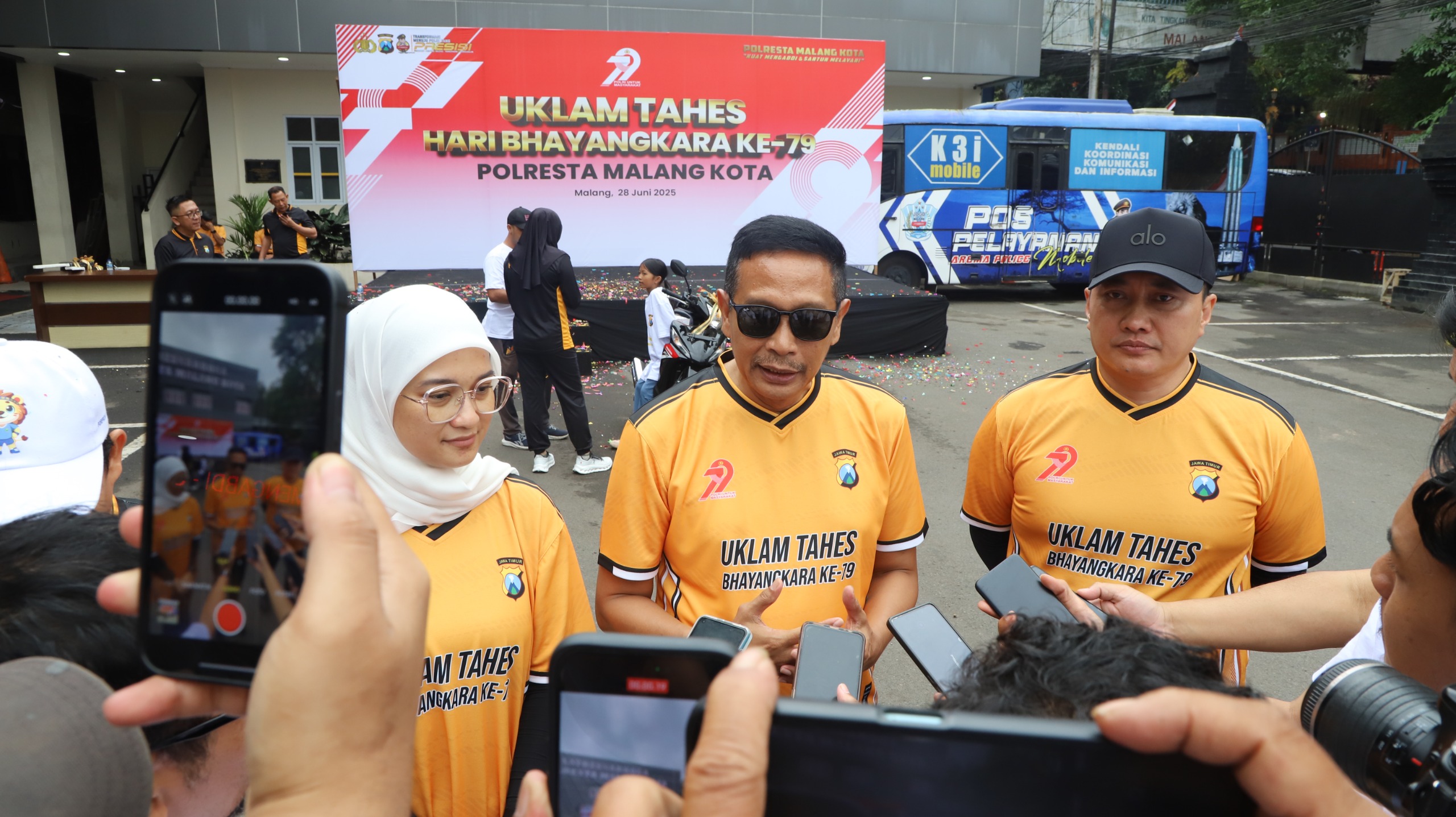 Polisi Pertebal Pengamanan Pengesahan 354 Warga Baru PSHT Cab.Pasuruan Berjalan Aman dan Kondusif