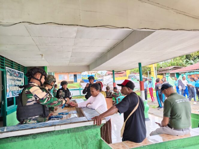
Tingkatkan Kesejahteraan Warga, Satgas Yonif 126/KC Adakan Bakti Kesehatan di Mindiptana