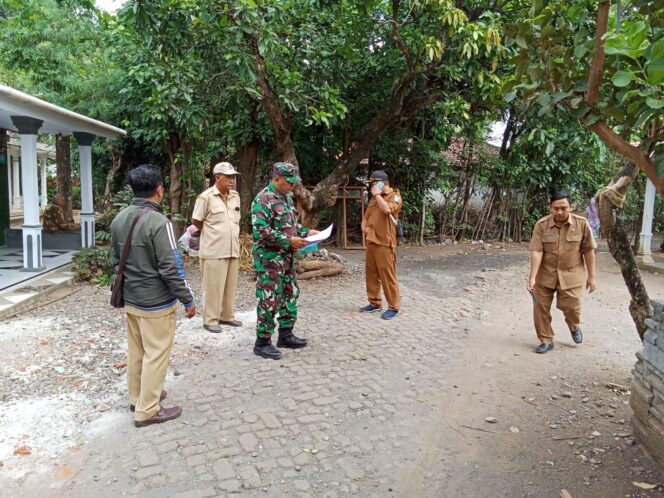 
					Koramil Bantaran Dampingi Monev Dana Desa Demi Pembangunan Transparan