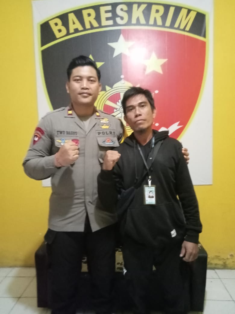 Bravo Polri. Danki Brimob Kompi II Yon B Pelopor Luwuk, Iptu Two Bagus, Jalin Sinergitas Bersama Awak Media Ini Sebagai Mitra Kerja.