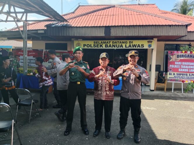 
Koramil 1008-06/Banua Lawas-Pugaan Berikan Kejutan untuk Polsek Banua Lawas di HUT ke-79 Bhayangkara