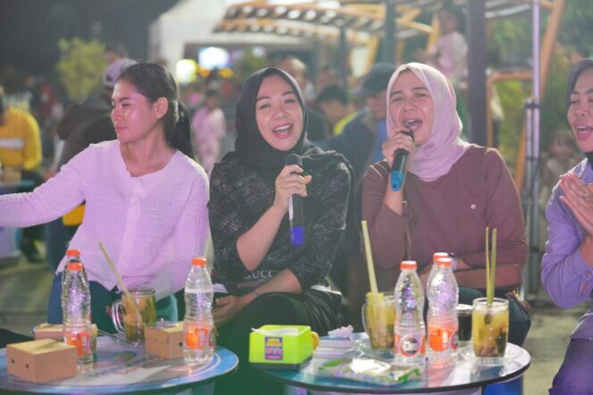 
Semipro Glaser Acoustic Night Hidupkan Ekonomi dan Hiburan Warga
