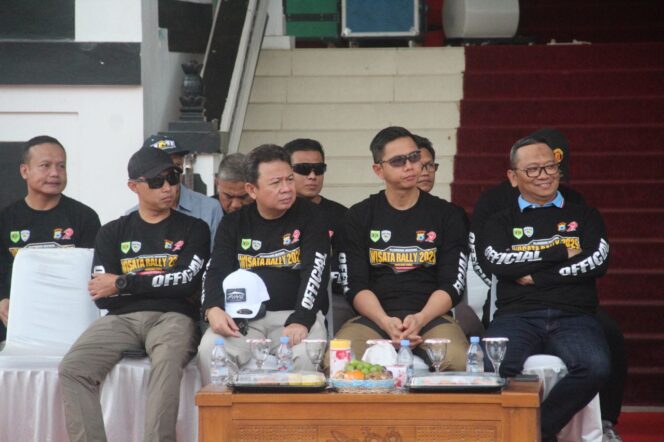 
Dukung Promosi Wisata, Dandim Tabalong Hadiri Kejurnas Rally Tabalong Smart