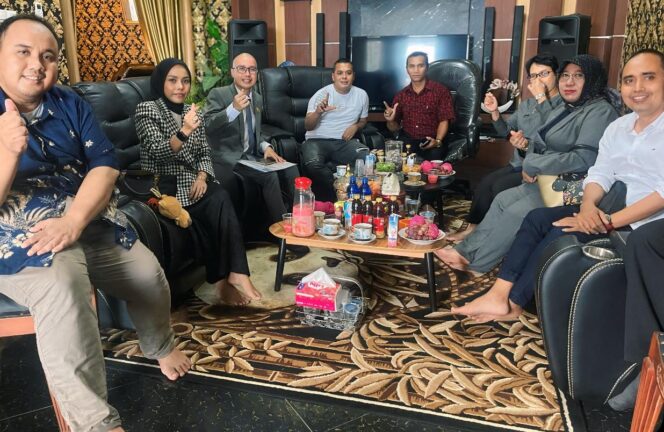 
					LBH LIRA Jatim: Kami Ada di Sisi Korban, Bukan di Sisi Kuasa atau Uang