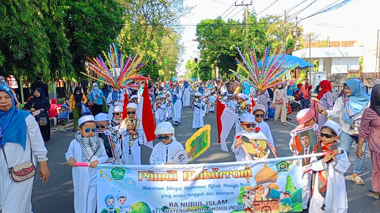 Pawai Muharram 5.000 Anak PAUD Warnai Tahun Baru Islam di Kota Probolinggo
