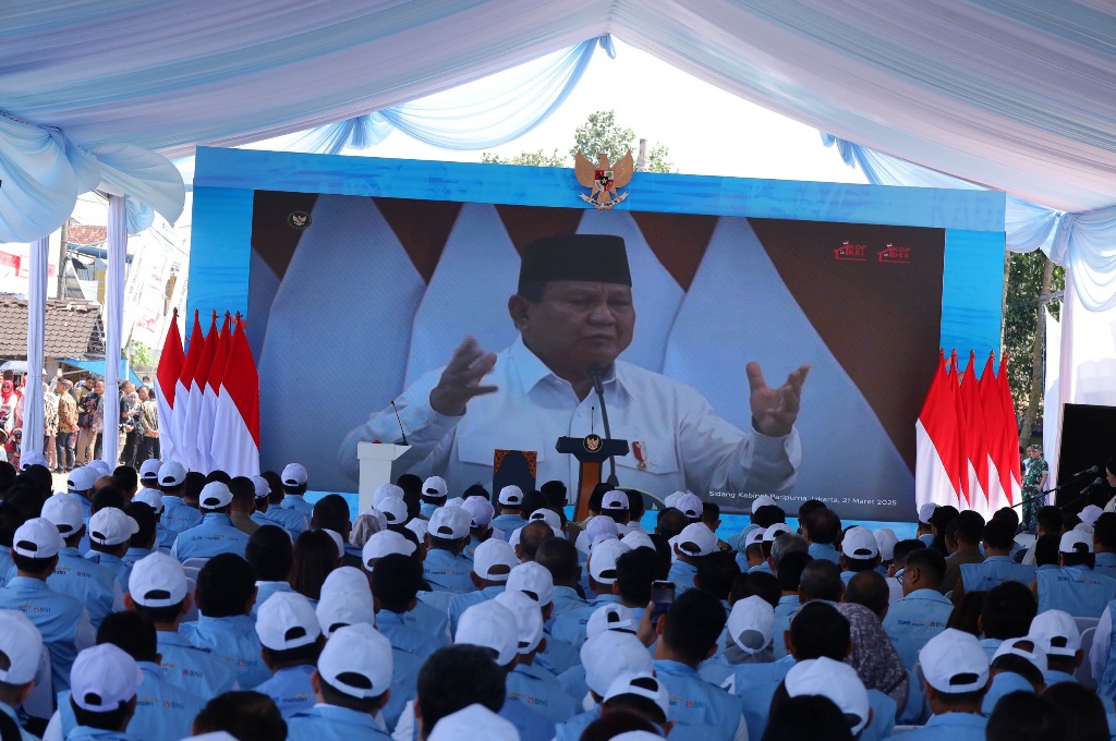 Panglima TNI Dampingi Presiden RI Luncurkan 80.000 Koperasi Desa Merah Putih