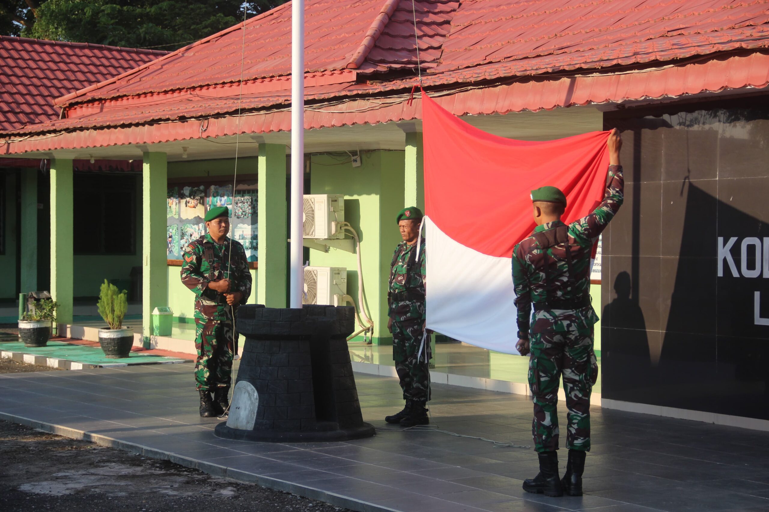 Kodim 1008/Tabalong Gelar Upacara Bendera, Teguhkan Semangat Nasionalisme dan Penghormatan pada Pahlawan