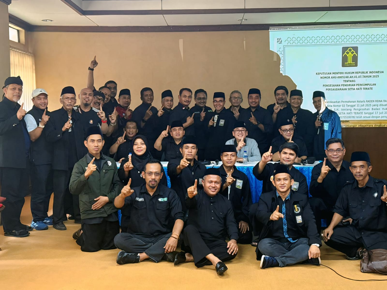 Menteri Hukum RI Menetapkan Pengesahan Badan Hukum PSHT Secara Resmi Kepada Dr. Ir. Muhamad Taufiq, SH., M.Sc.,