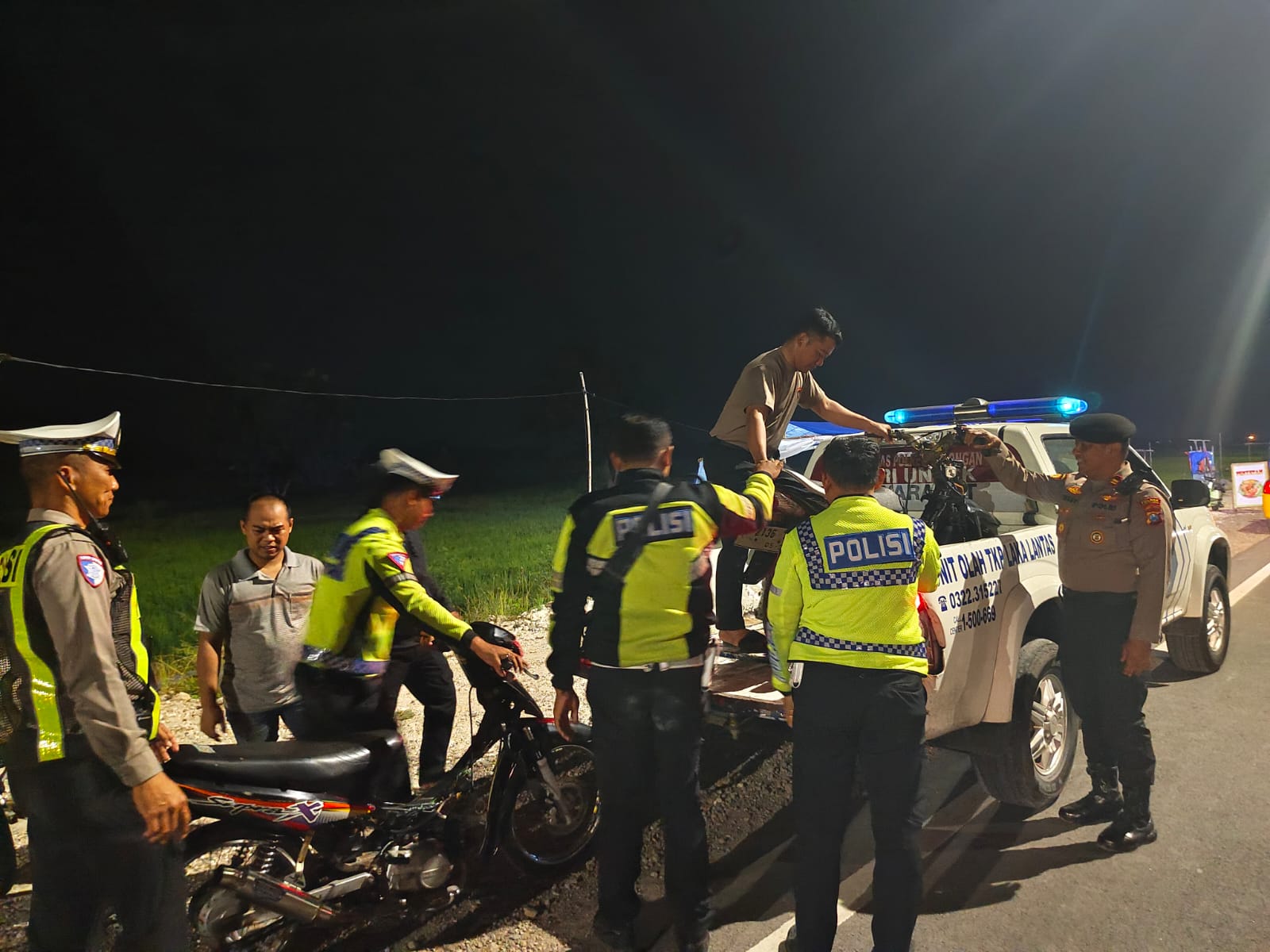 Polisi Gelar Patroli Balap Liar di Jalur Lintas Utara Lamongan 9 Motor Diamankan*