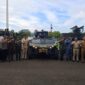 Kadispotdirga Lanud Sultan Hasanuddin Bersama Sekda Kabupaten Pinrang Melepas Parade Festival Dirgantara Bumi Lasinrang Tahun 2025