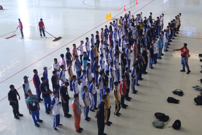 
					Lanud Sultan Hasanuddin Bekali Siswa Baru SMA Angkasa Pendidikan Karakter dan Wawasan Kebangsaan