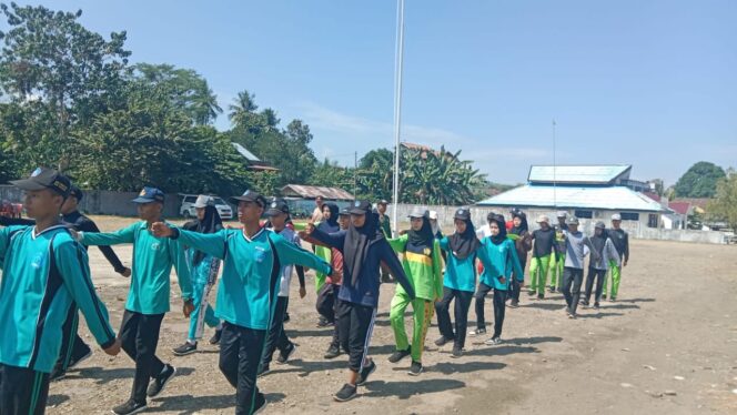 
TNI-Polri Latih Calon Paskibraka Muara Uya Hadapi 17 Agustus