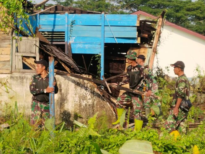 Komplek Beringin Disulap Bersih oleh Prajurit Kodim 1002 HST