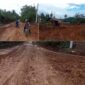 Diduga Perusahaan Tambang Di Siuna Abaikan Keselamatan Pengguna jalan, Buktinya Jalan Licin Dan Berlumpur, Diminta Bupati Banggai Tidak Membisu.