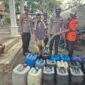 Polres Probolinggo dan BPBD Salurkan Air Bersih untuk Warga Tegalsiwalan yang Terdampak Kekeringan