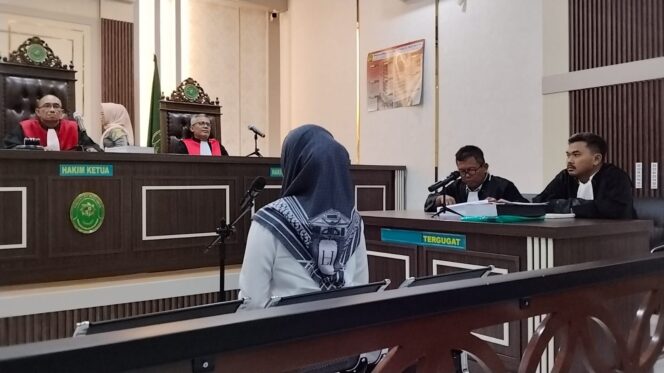 
					Sidang Penipuan Rp3,1 Miliar, Terdakwa Anifah Diduga Gunakan Perusahaan Fiktif