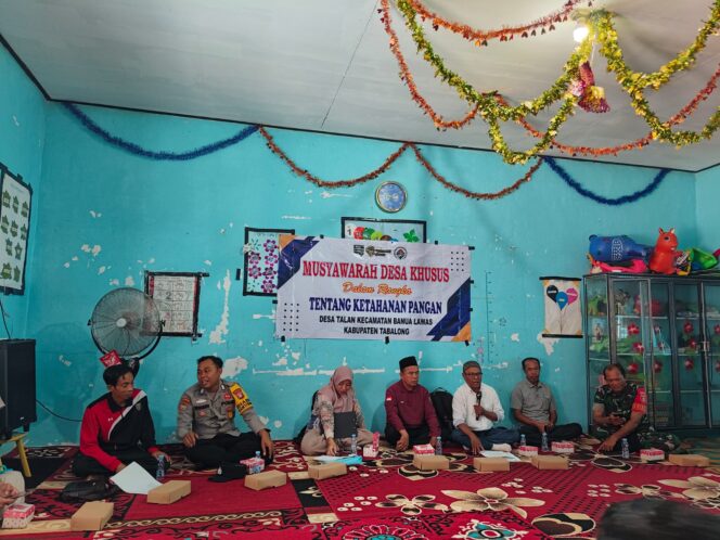 Babinsa Koramil 1008-06/Banua Lawas Hadiri Musdes Pembentukan BUMDes dan Musyawarah Desa Khusus Ketahanan Pangan