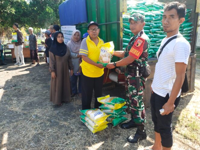 Koramil Kraksaan Kawal Gerakan Pasar Murah Demi Kendali Inflasi Daerah