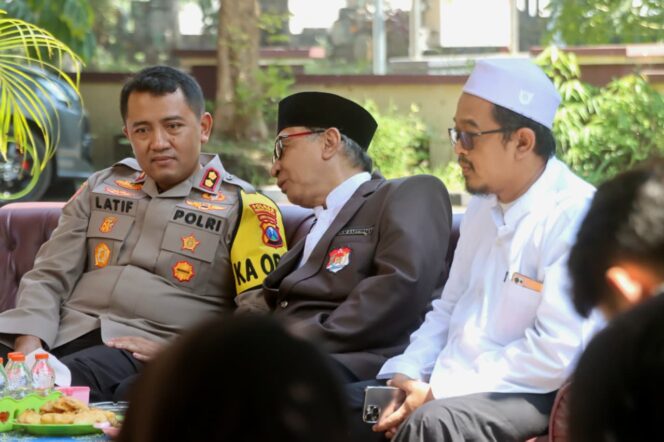Silaturahmi Kapolres Probolinggo Bersama Toga Tomas Dorong Situasi Aman