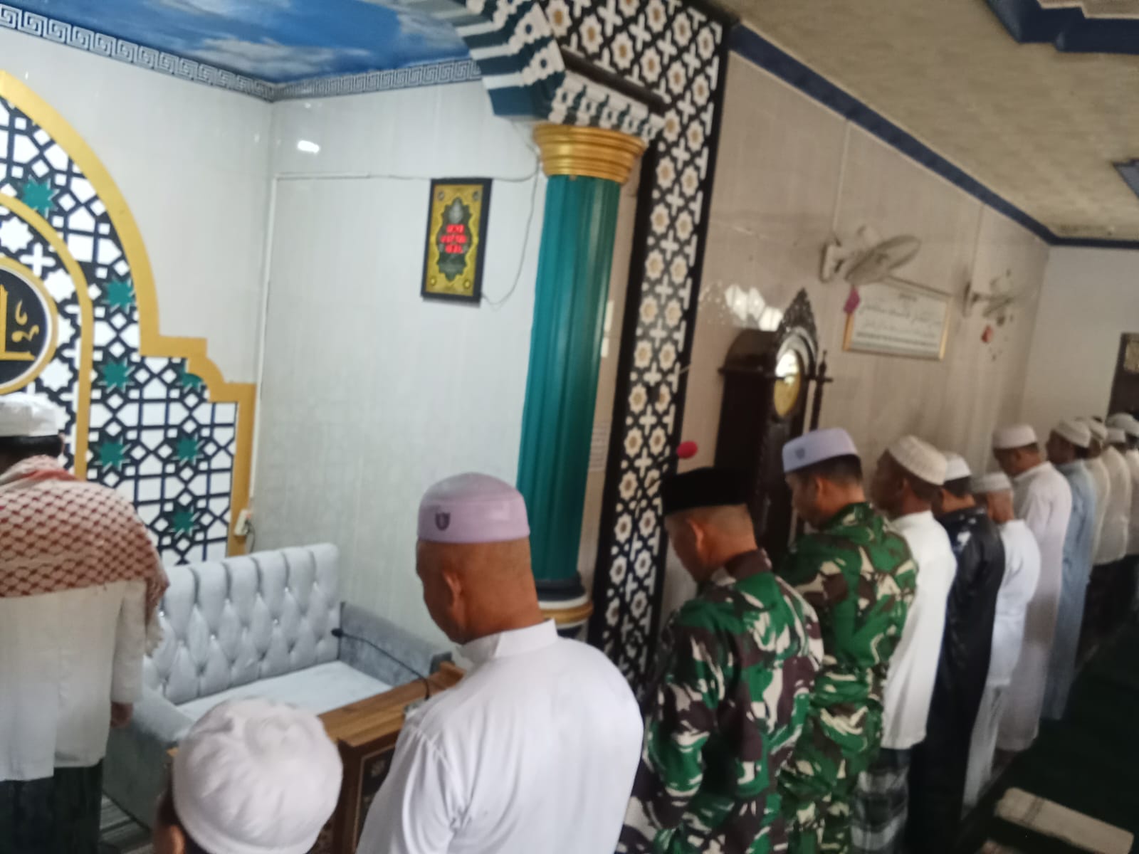 Silaturahmi TNI-Rakyat, Dandim 1002/HST Sholat Jum’at Bersama Jamaah Birayang