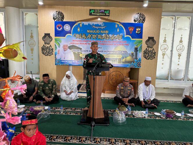 
Cahaya Kebersamaan Melalui Peringatan Maulid Nabi Muhammad Di Perbatasan Papua*