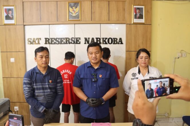
Satnarkoba Polres Sragen Sukses Gulung Pengedar Shabu, 18,11 Gram Barang Bukti Diamankan