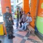 Bhabinkamtibmas Desa Cikupa Sambangi Juru Parkir di Kawasan Ruko Citra Raya