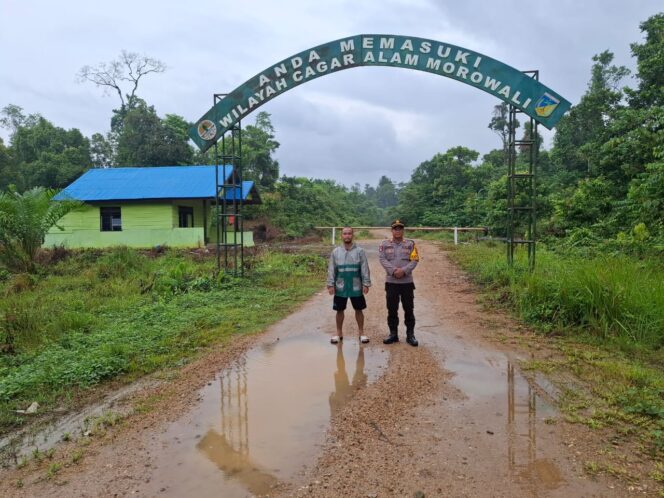 
					Polsek Bungku Utara melaksanakan patroli di Kawasan Cagar Alam desa Taronggo