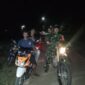 Babinsa Koramil 1008-01/Muara Uya–Jaro Sambangi Warga Poskamling di Desa Jaro Babinsa Koramil 1008-01/Muara Uya–Jaro Sambangi Warga Poskamling di Desa Jaro